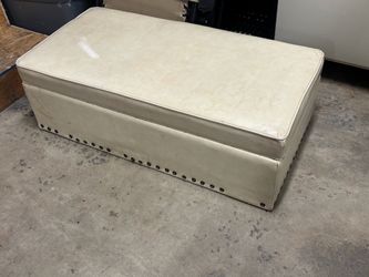 Storage ottoman