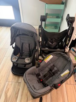 Car seat with base, canopy, and stroller BUNDLE