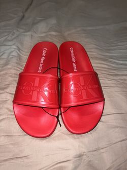 Tommy Slides
