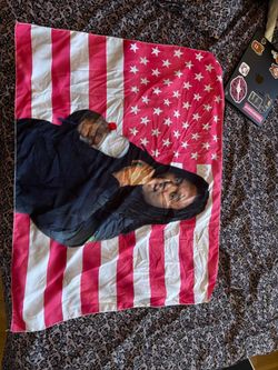 Lucki pink flag