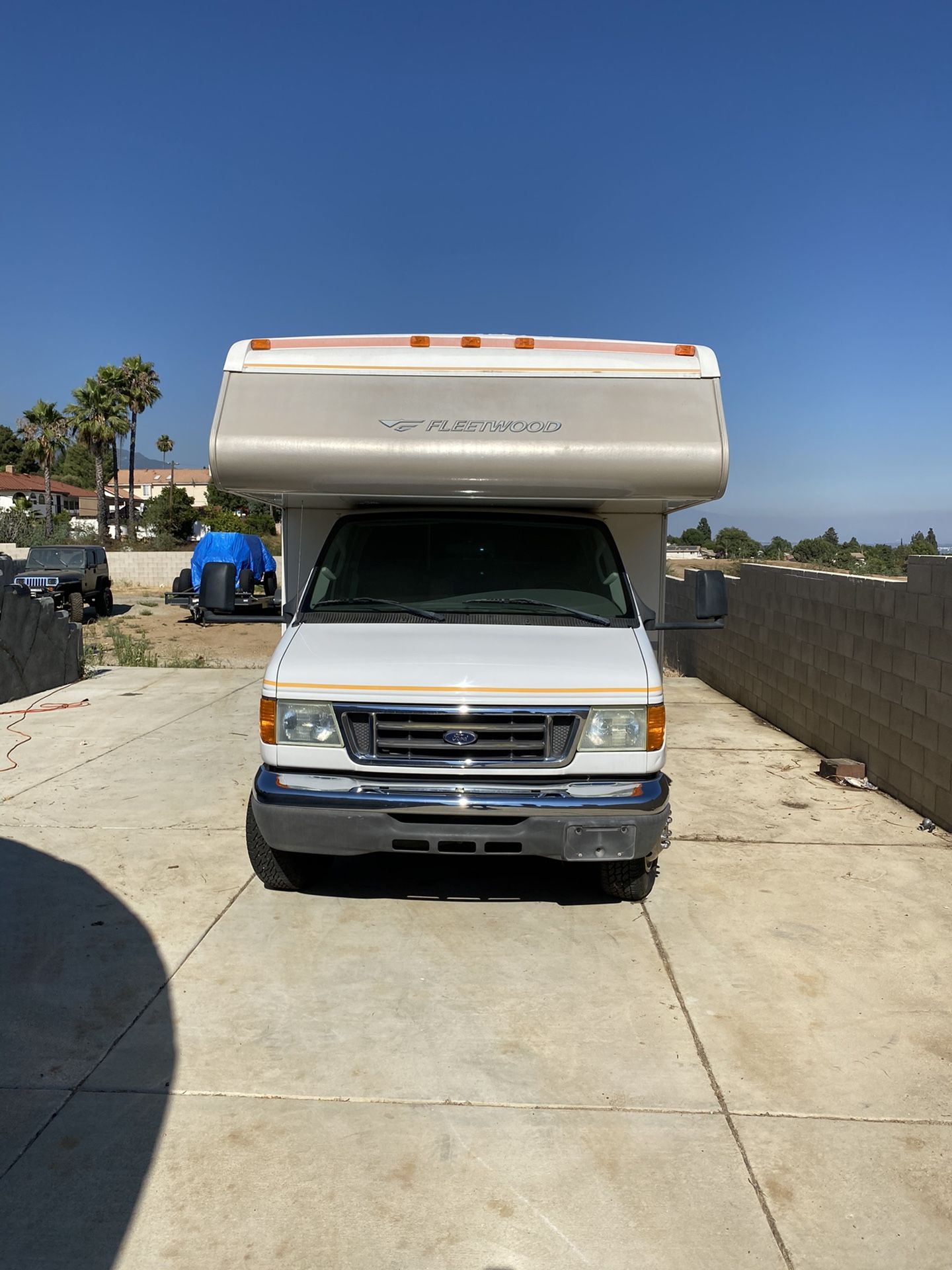 2007 E450 Fleetwood jamboree motorhome for Sale in Upland, CA OfferUp