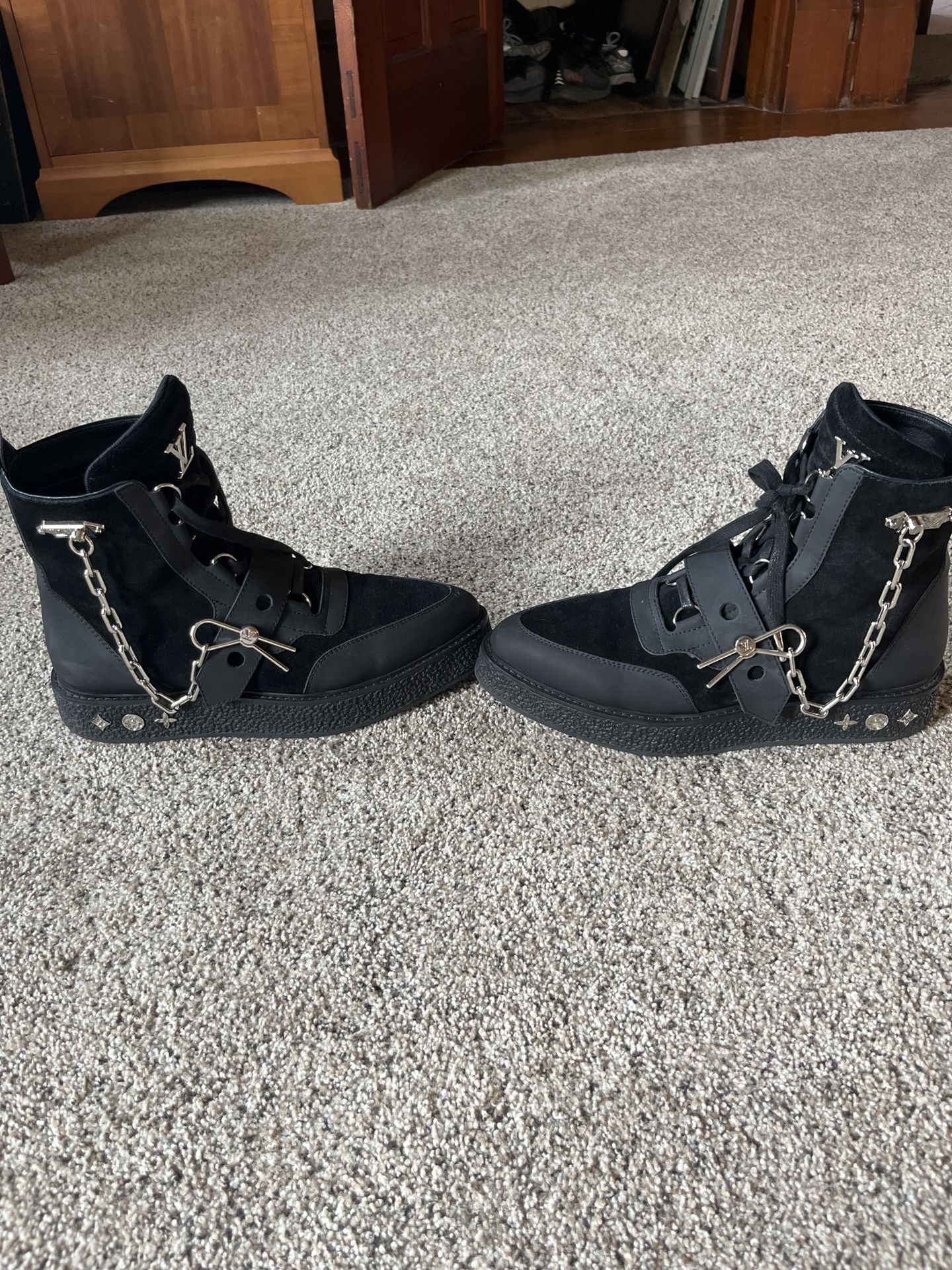 Louis Vuitton Desert Boots for Sale in Philadelphia, PA - OfferUp