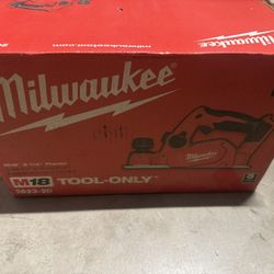 Milwaukee Planner M 18