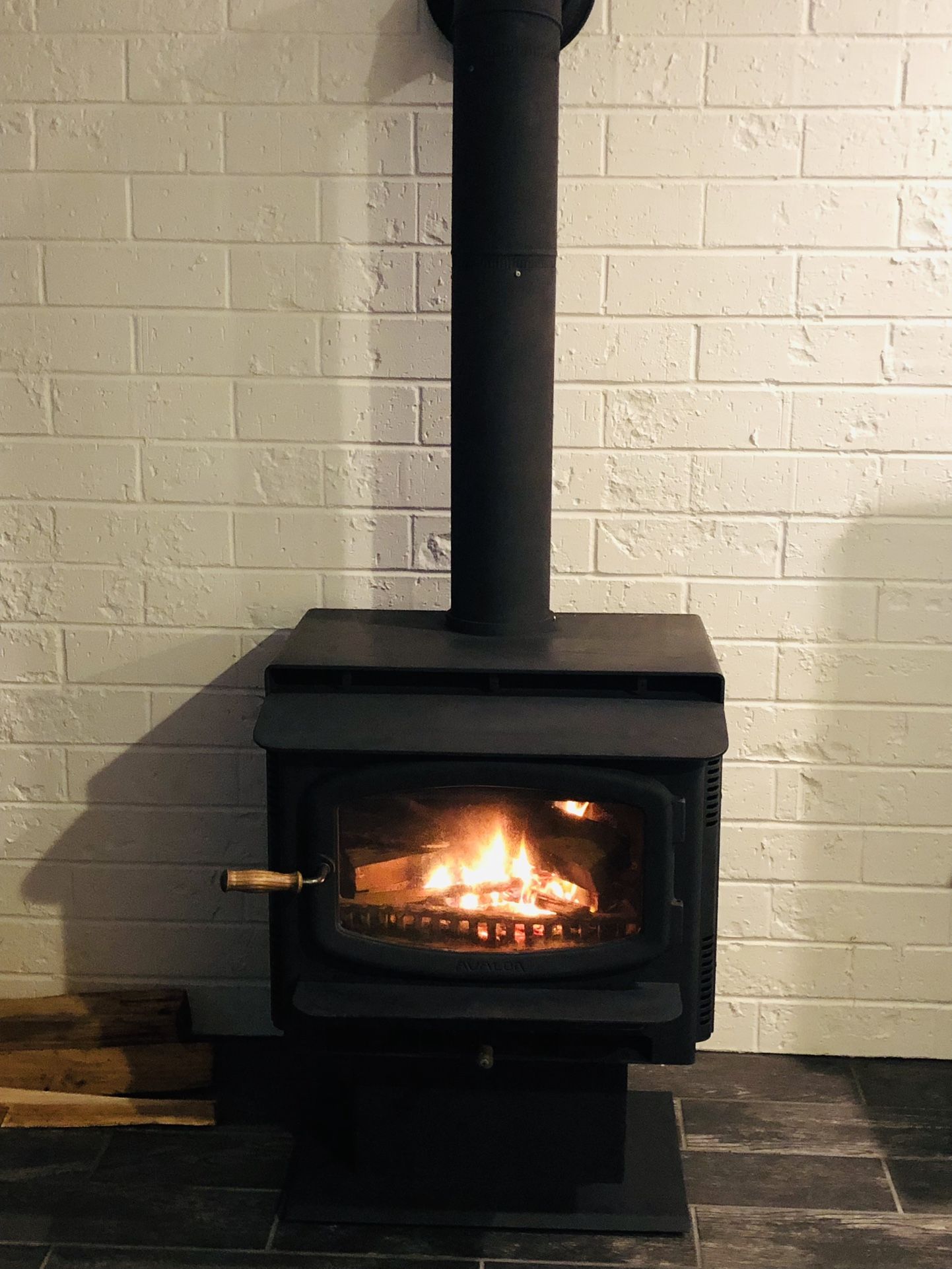 Avalon Wood Stove for Sale in Snohomish, WA OfferUp