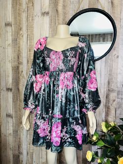 beautiful metallic floral print dress size L