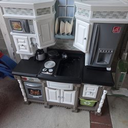 Play kitchen