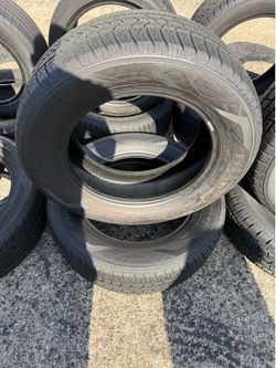 2 llantas 225/65R17 95% de vida por $120