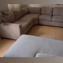 Sectional Couch 