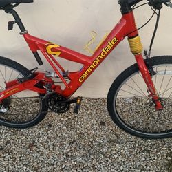 Cannondale mountain bike full suspension 