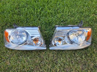 2004 - 2008 Ford F-150 Headlights