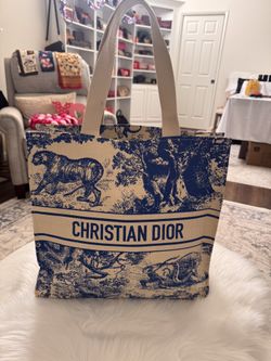 New Christian Dior GWP tote 
