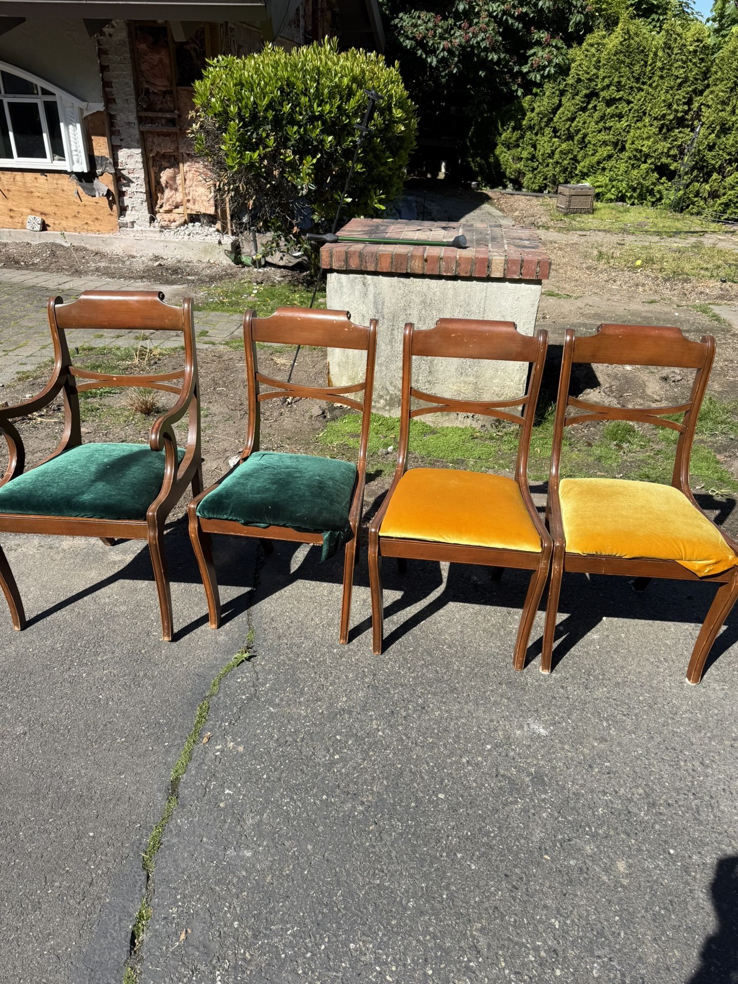 Chairs. Dining FREE
