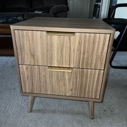 LYNSOM Fluted Night Stand