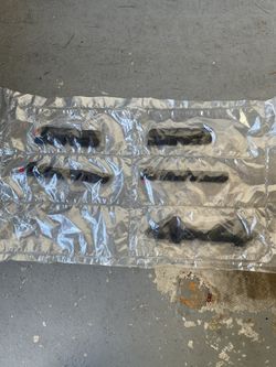 Toyota SR5 Limited 4x4 Black Emblems