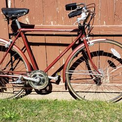 3 Vintage And 1 Moutain Bike/ Bicycles 