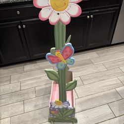 Little Girl’s Wardrobe