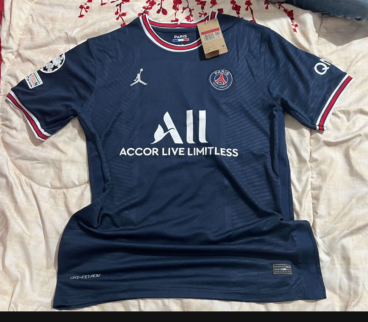 Paris saint Germain (PSG) ,Large W/Tags - Jordan
