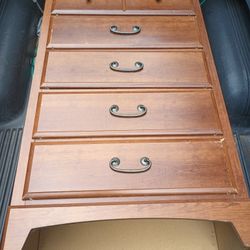 5 Drawers Dresser 