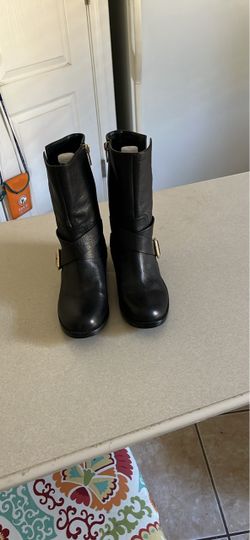 Brand New ankle boots. Black color. Size 7 M