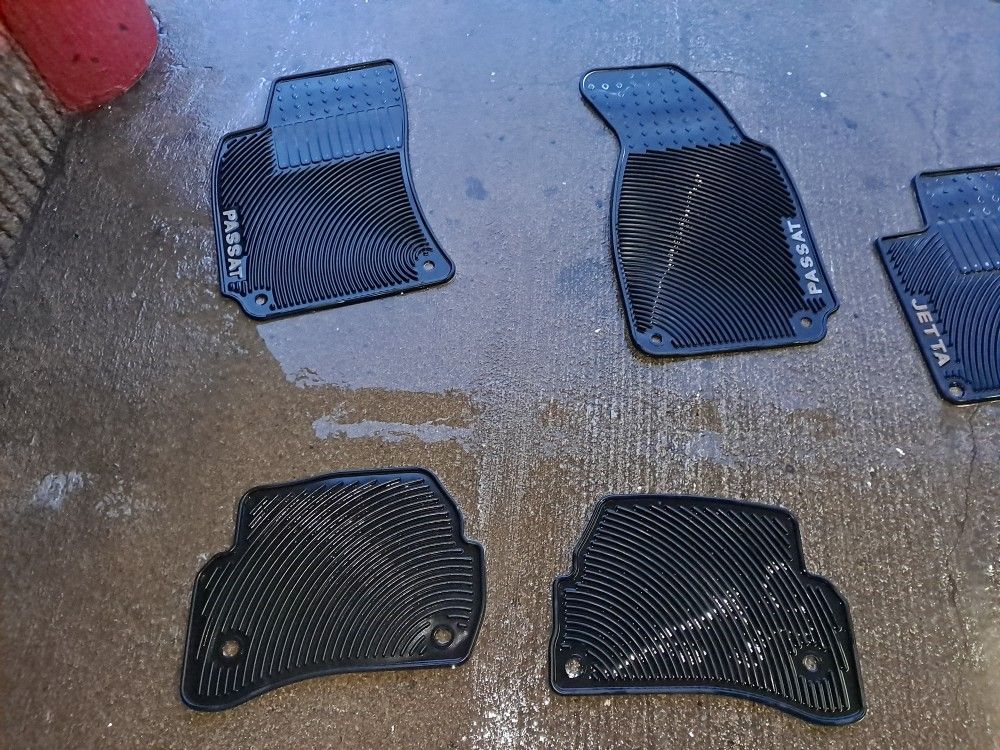 B5 B5.5 Volkswagen Passat Rubber Floor Mats, A.k.a. Monster Mats