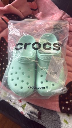 brand new size 6 men’s and 8 women’s