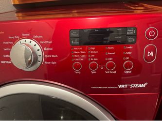 Washer and dryer with pedestal drawers