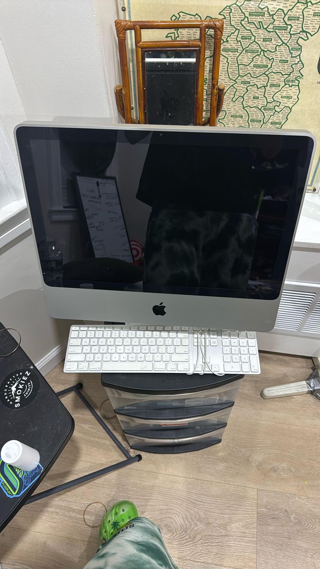 Apple Monitor