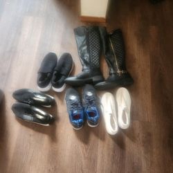 FREE** WOMENS SIZE 11** FREE**