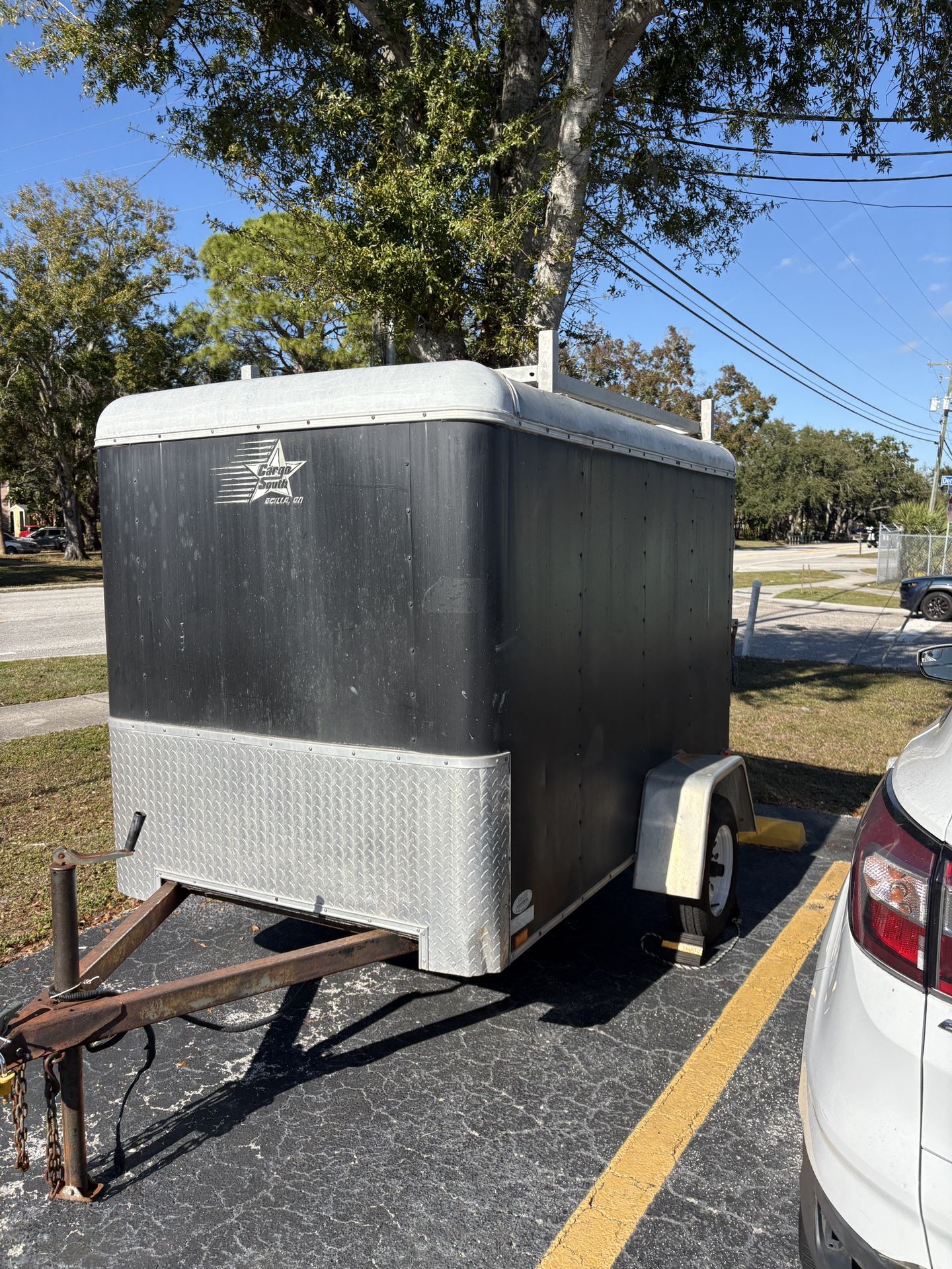 5x8 Enclosed Trailer