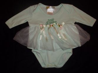 IRISH PRINCESS BABY GIRLS SIZE 12M GREEN TUTU BODYSUIT... RUNS A LITTLE SMALL