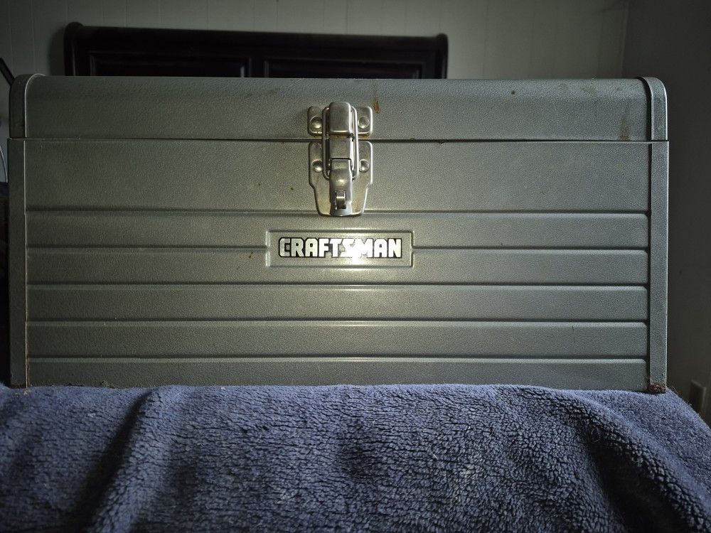 Craftsmans Tool Box