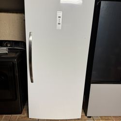 Freezer Frigidaire 