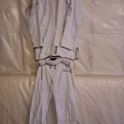 Jujutsu Gi, Live Love Fight