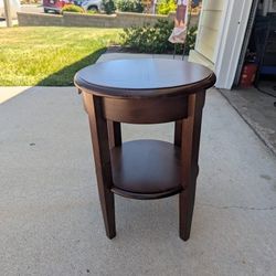 Round End Table