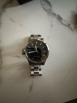 Nixon watch