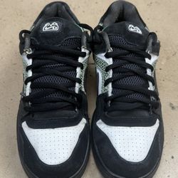 Nike 6.0 Black White Green Sneakers US 10.5