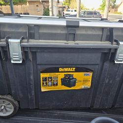 DeWalt Mobile Storage Box