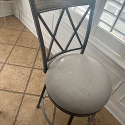 ( 3 ) Allain bar & counter swivel stool