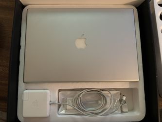 15 Inch MacBook Pro With All Original Cables In Original Box