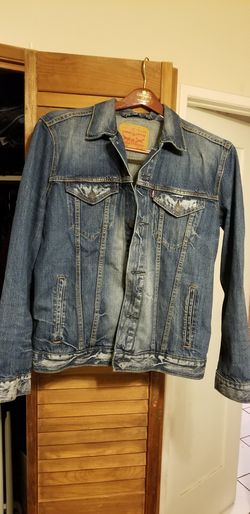 LEVIS JACKET