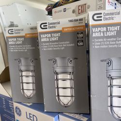 Vapor Tight GE Light Fixture 