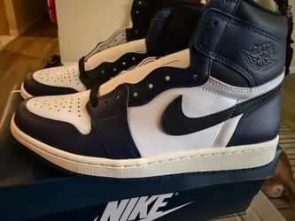 Air Jordan 1 Retro High OG Sneakers size 9.5 men
