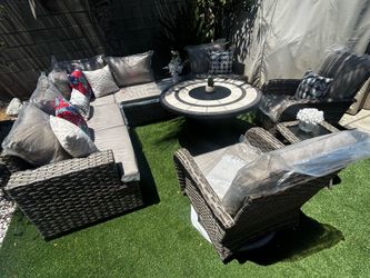 Patio furniture set outdoor new in the box