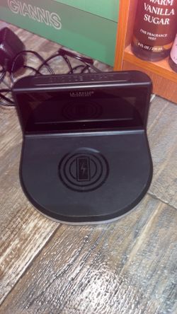 LED Light up Clock/ Phone Charger