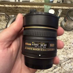 Nikon AF 10.5mm Fisheye Lens f/2.8