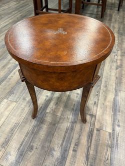 Magnussen Presidential Furniture Round Side Table