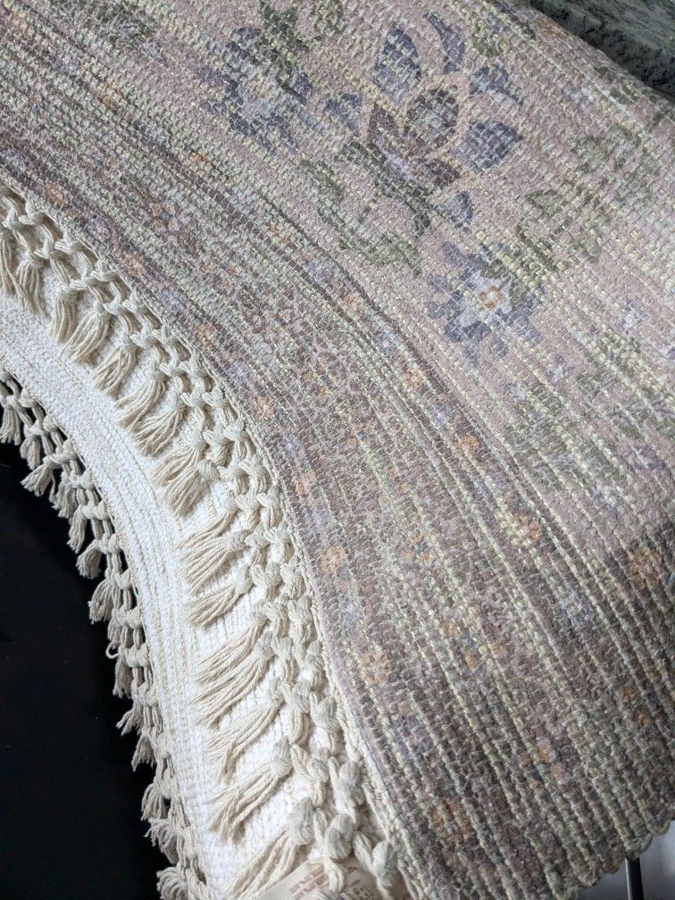 Gorgeous Farmhouse Rachel Ashwell RugBrand New