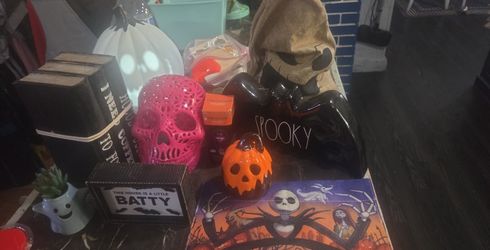 Halloween Decor 