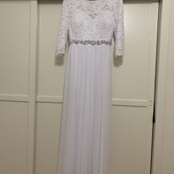 Classic Lace Wedding Dress
