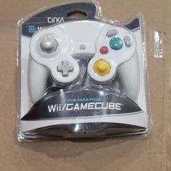 NINTENDO GAMECUBE WHITE BRAND NEW FACTORY SEALED CONTROLLER 